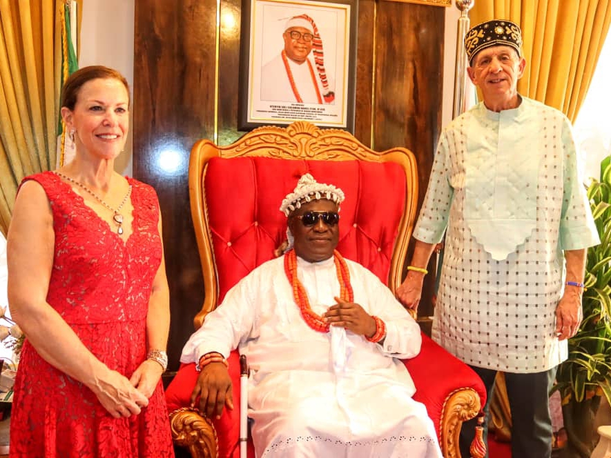 OKU IBOM IBIBIO EXTENDS ROYAL HOSPITALITY TO AN AMERICAN IN-LAW, ADAM LEFKOE AND FAMILY